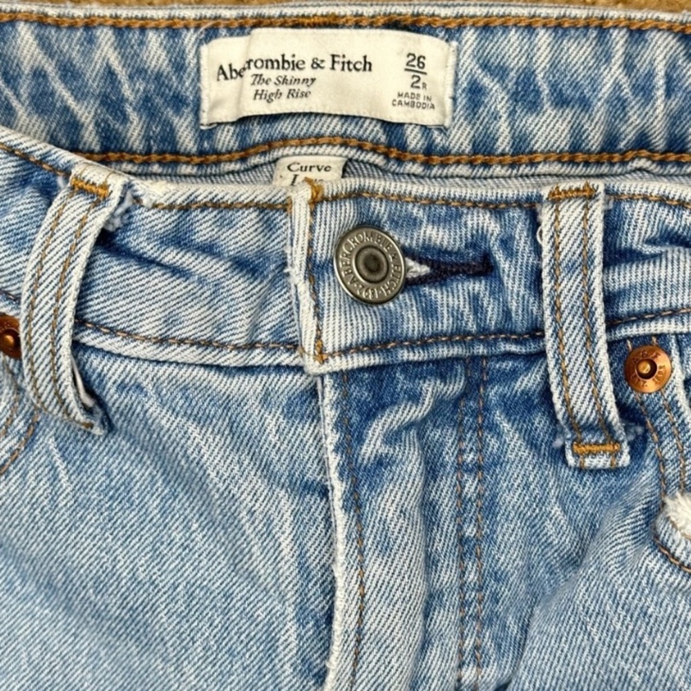 Abercrombie and Fitch - the skinny high rise, curve love
